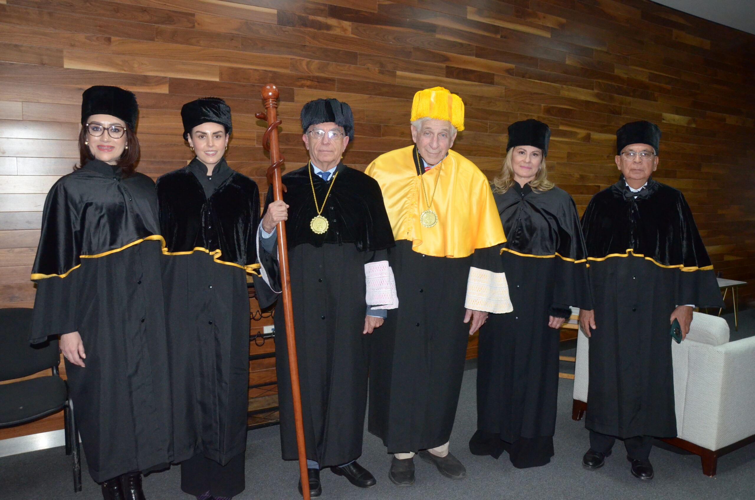 Read more about the article Universidad CUESA otorga Doctorado Honoris Causa al Dr. Barry Maron durante la Cumbre Latinoamericana de Miocardiopatía Hipertrófica